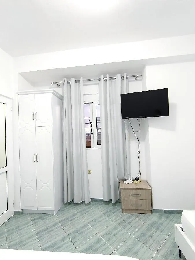 Joen Apartments Saranda 0*,  Albania