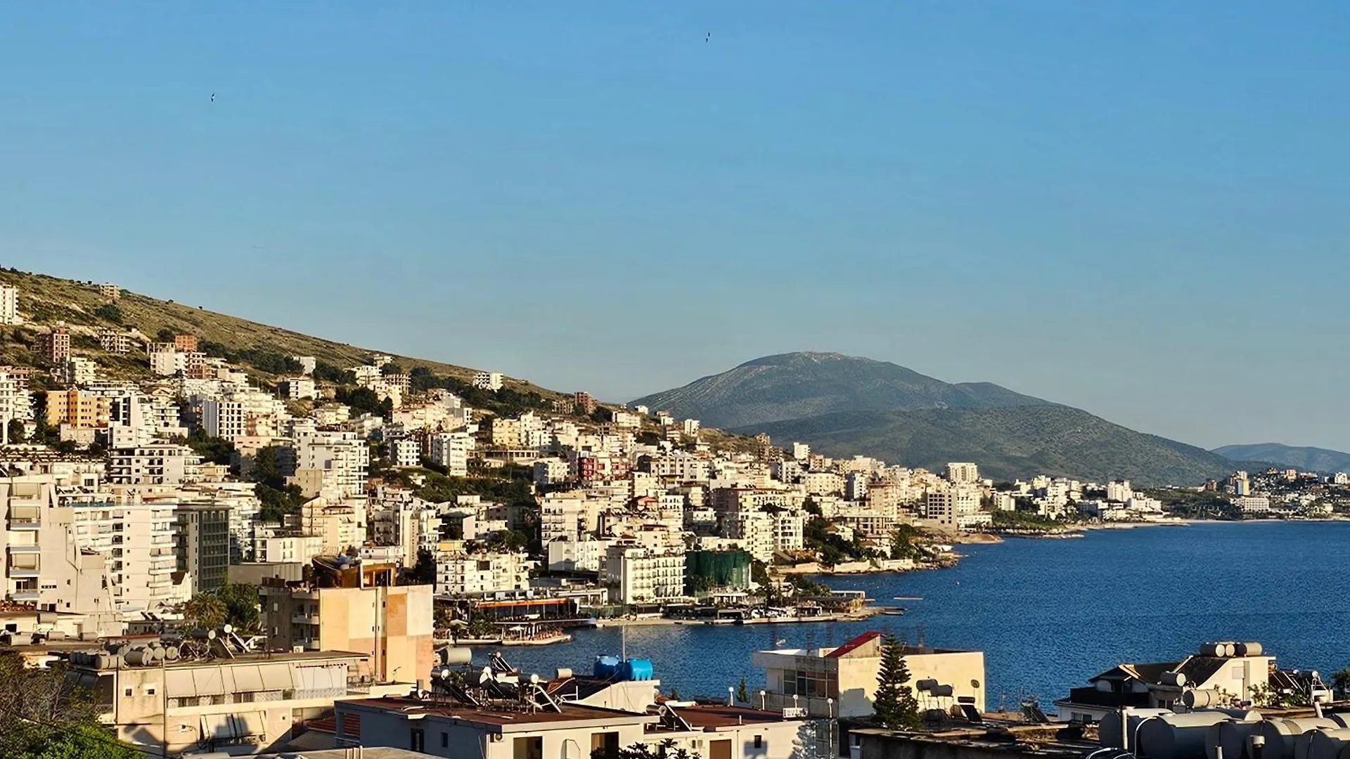 Joen Apartments Saranda 0*,  Albania