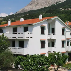 https://apartments-mohar-ii.primorje-gorskikotar.com